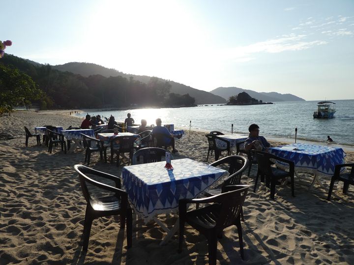 Frandy Beach Bar, Batu Ferringhi, Penang