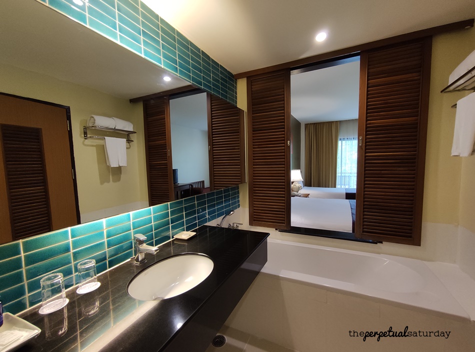 Naithonburi Resort phuket room review