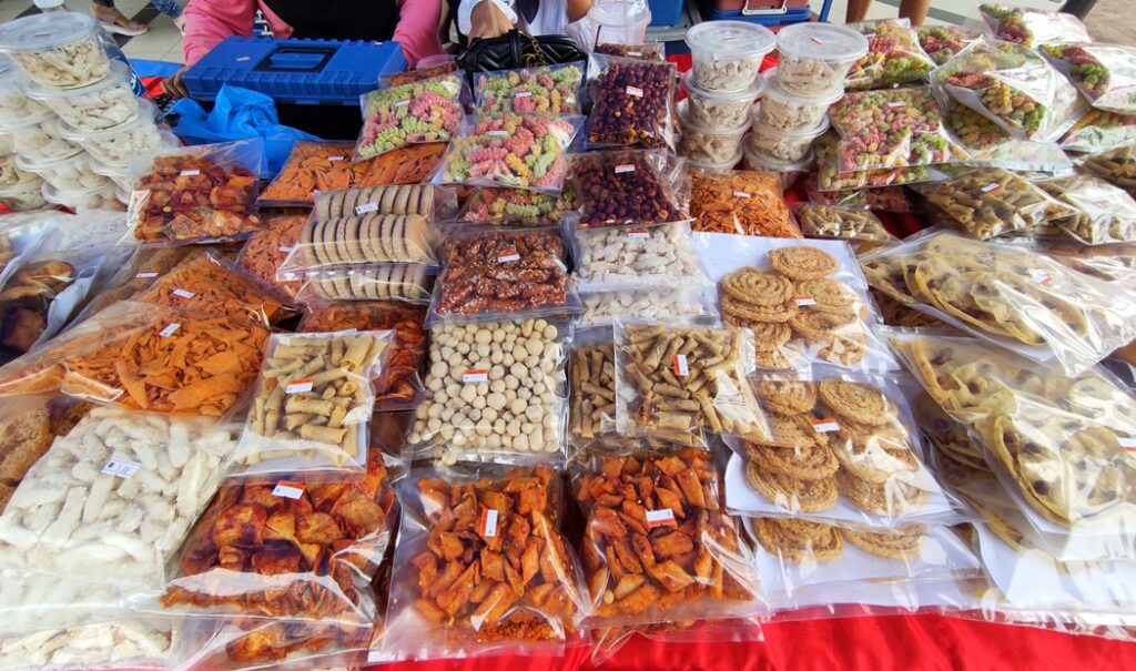 Gaya Street Sunday Market, Things to do in Kota Kinabalu