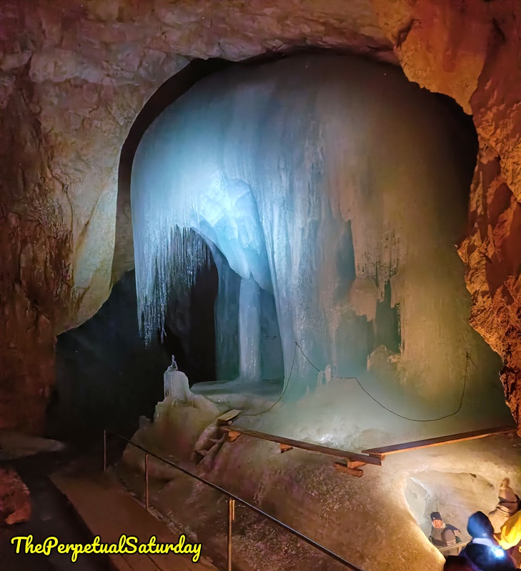 Werfen Eisriesenwelt or Hallstatt Dachstein Giant Ice Cave which is better