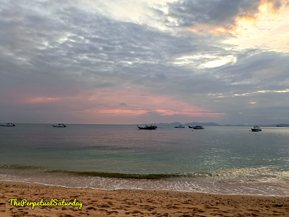 koh kwang beach sand