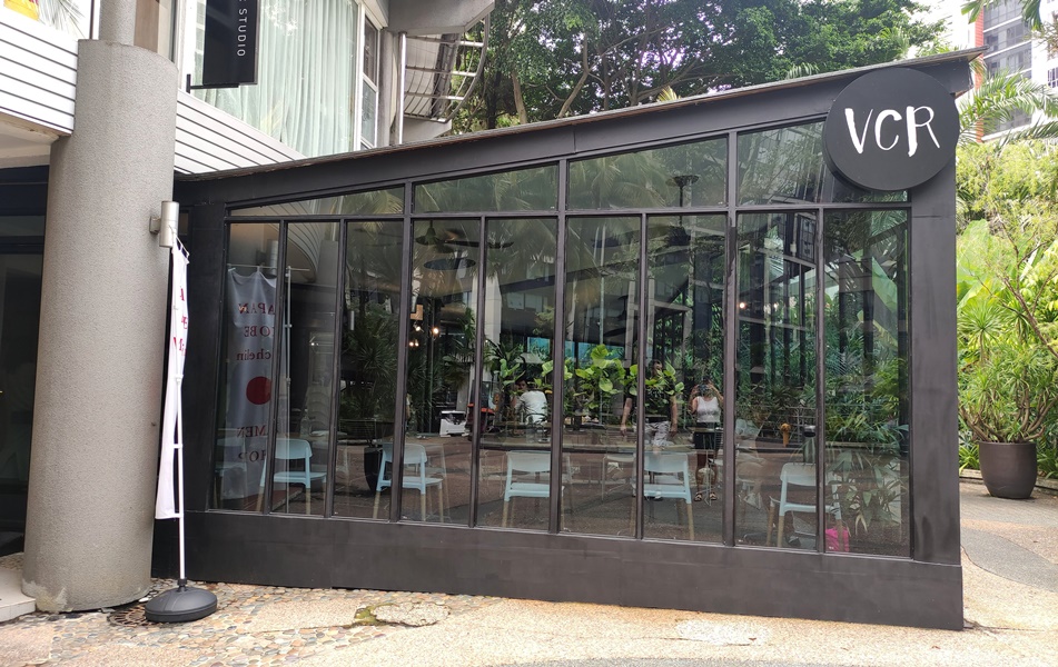 VCR cafe Shoplex Mont Kiara