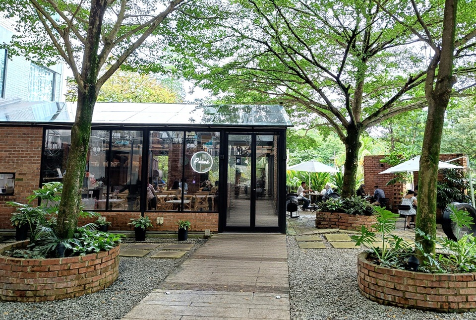 Pokok KL Cafe Mahsa Avenue, Greenhouse Cafe at Mahsa University