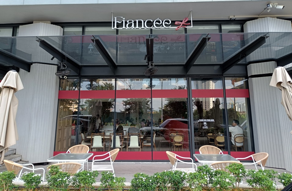 Fiancee Cafe The MET Corporate Towers Jalan Dutamas 2 Mont Kiara