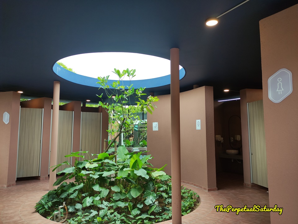 The grounds of Serai